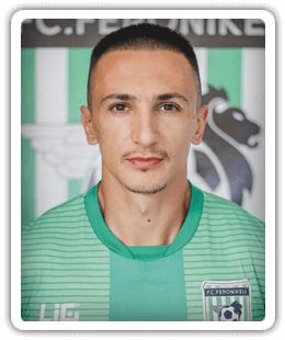 Yll Hoxha