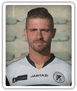 Kenny Van Hoevelen