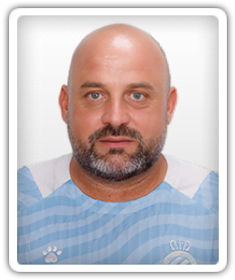 Manolo González