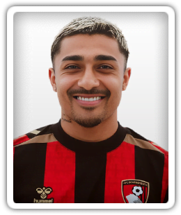 Julián Araujo